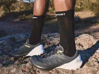 Pro Racing Socks V4.0 Trail - Skarpety biegowe marki Compressport - ziba.pl