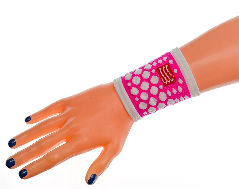Compressport Wristband 3D. Dots - Opaska kompresyjna na nadgarstek - różowa